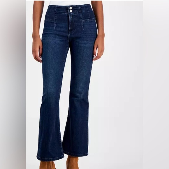 💙SALE!- NWOT Lucky Brand Stevie Flare jeans. Was $19 now $16 - Picture 1 of 15